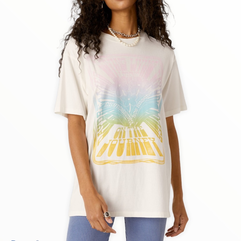 Daydreamer Living Loving Legend Graphic Tee
